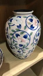 Maebata Lotus Floral vaas Japan. IZGT, Overige kleuren, Ophalen of Verzenden, Minder dan 50 cm, Glas