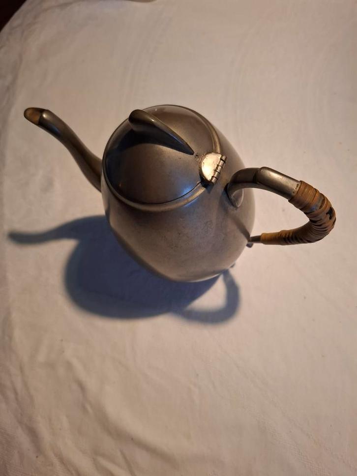 Vintage Tinnen Koffiekan met Rotan Handvat, Antiek en Kunst, Antiek | Tin, Ophalen