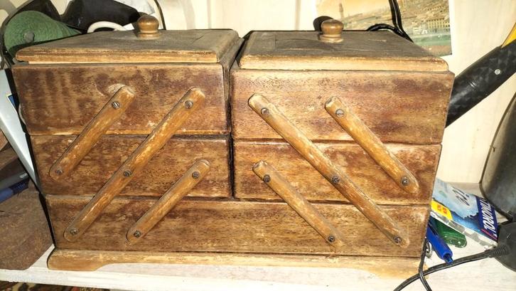 Oud Houten Naaikistje, Hobby en Vrije tijd, Naaien en Fournituren, Ophalen of Verzenden