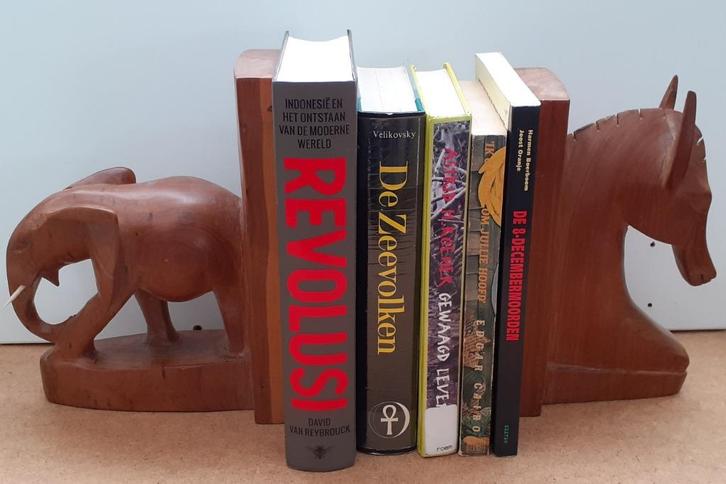 2 Boekensteunen-houtsnijwerk (paard en olifant), Huis en Inrichting, Woonaccessoires | Wandplanken en Boekenplanken, Zo goed als nieuw