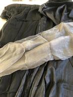 3 sjaals, zwart en metallic grijs, koopje, Kleding | Dames, Mutsen, Sjaals en Handschoenen, Ophalen of Verzenden, Sjaal, Zo goed als nieuw