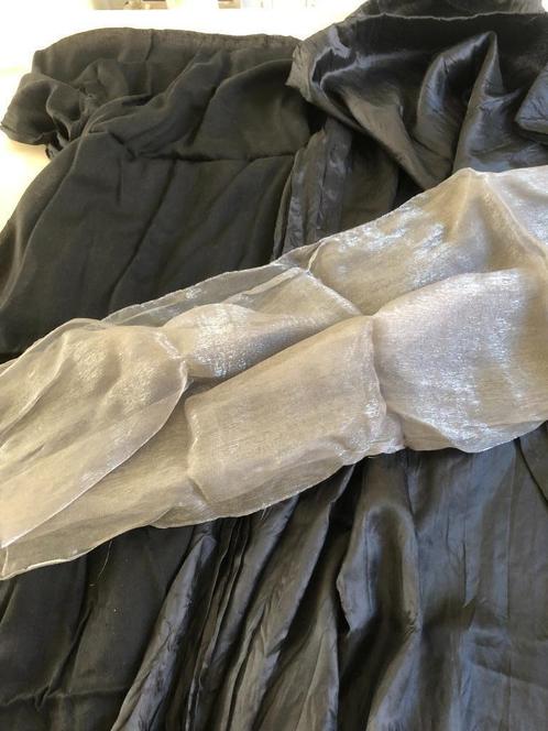 3 sjaals, zwart en metallic grijs, koopje, Kleding | Dames, Mutsen, Sjaals en Handschoenen, Zo goed als nieuw, Sjaal, Maat 46/48 (XL) of groter