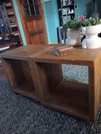 2 steigerhouten tafeltjes, Huis en Inrichting, Tafels | Bijzettafels, Minder dan 55 cm, Gebruikt, Vierkant, Industrieel ?