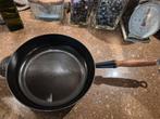 Le creuset  sauteerpan / hapjespan, Huis en Inrichting, Keuken | Potten en Pannen, Ophalen, Gebruikt, Gietijzer, Koekenpan of Braadpan