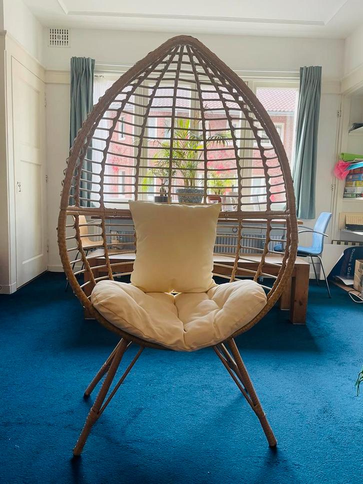Mooie Egg Chair, Huis en Inrichting, Stoelen, Zo goed als nieuw, Eén, Riet of Rotan, Bruin, Ophalen