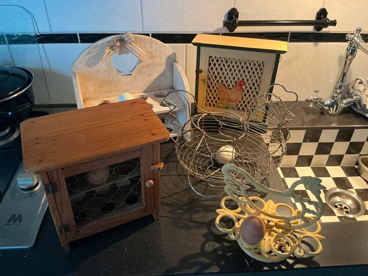 Brocante eierkastjes en rekjes, Diversen, Pasen, Gebruikt, Ophalen of Verzenden