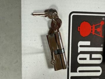 cilinderslot nieuw met 3 sleutels  beschikbaar voor biedingen