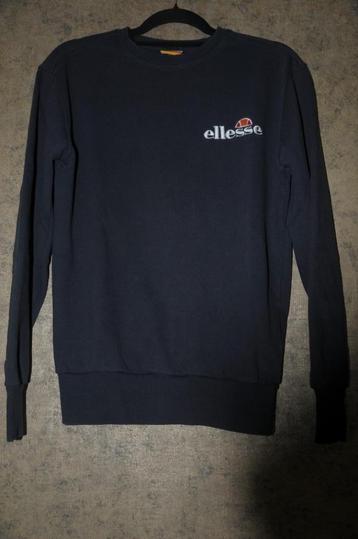 Leuke donkerblauwe trui / sweater van Ellesse, maat S! beschikbaar voor biedingen