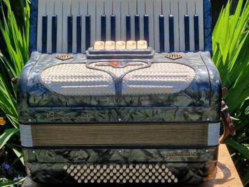 Prachtige zeldzame accordeon van Barcarole (brocante) beschikbaar voor biedingen
