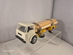 Ford D800 platte Hout transport Truck 1:50, Hobby en Vrije tijd, Ophalen of Verzenden, Zo goed als nieuw, Bus of Vrachtwagen, Tekno