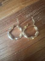 14K Gouden Kinder Oorbellen Wokkels, Sieraden, Tassen en Uiterlijk, Ophalen, Hangers, Zo goed als nieuw, Goud