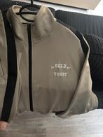 Trainingspak in gold we trust, Kleding | Heren, Maat 52/54 (L), Beige, Ophalen of Verzenden, Zo goed als nieuw