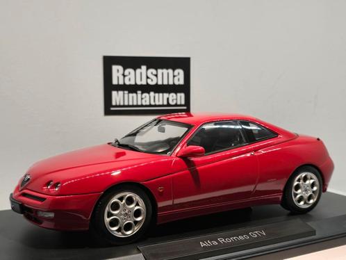 Alfa Romeo GTV 2.0 Twinspark - rosso - 1:18 Norev Limited, Hobby en Vrije tijd, Modelauto's | 1:18, Nieuw, Auto, Norev, Ophalen of Verzenden