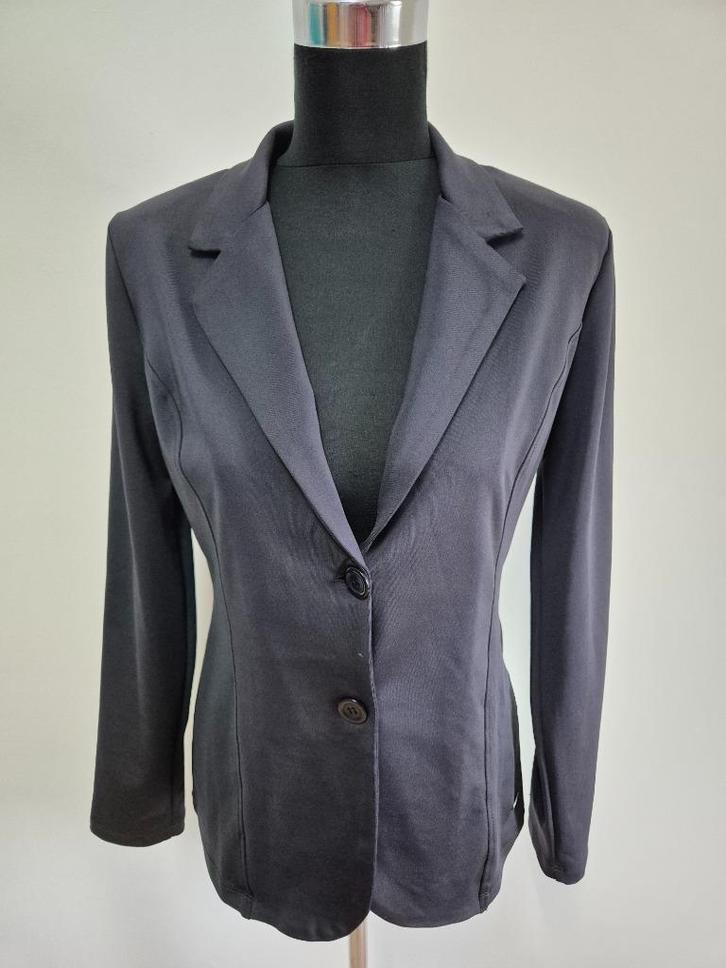Jas102 - Zwart Angelle Milan jasje met details op mouw mt L, Kleding | Dames, Jasjes, Kostuums en Pakken, Zo goed als nieuw, Maat 38/40 (M)