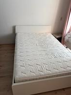 IKEA bed 140x200 met 2x lattenbodem en matras, Ophalen, Gebruikt, Wit, Tweepersoons
