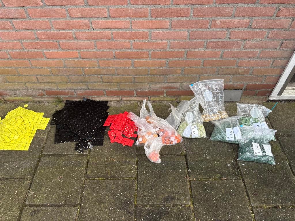 partij mozaiek - t.e.a.b., Hobby en Vrije tijd, Feestartikelen, Ophalen, Zo goed als nieuw, Versiering