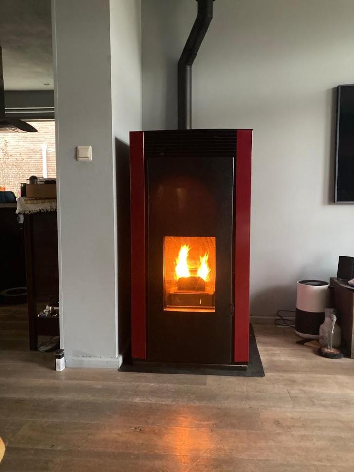 Pelletkachel Ambiente & Calore Gamma 26 kW – topstaat!, Huis en Inrichting, Kachels, Zo goed als nieuw, Vrijstaand, Pelletkachel