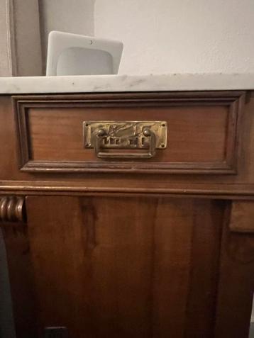 Antiek Kastje met Marmeren Blad en Lade Bruin Hout Messing H beschikbaar voor biedingen