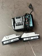 Makita 18V acculader + 2 accu’s, Ophalen of Verzenden, Zo goed als nieuw, Boor- en Schroefmachine