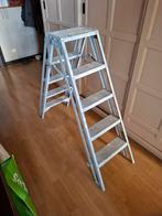 Opvouwbare trap met treden aan beide kanten, Doe-het-zelf en Verbouw, Ladders en Trappen, Ophalen