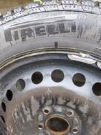Mooie winterbanden 205/55 R 16 komen van een volvo v50, Auto-onderdelen, Banden en Velgen, Ophalen, 16 inch, Banden en Velgen