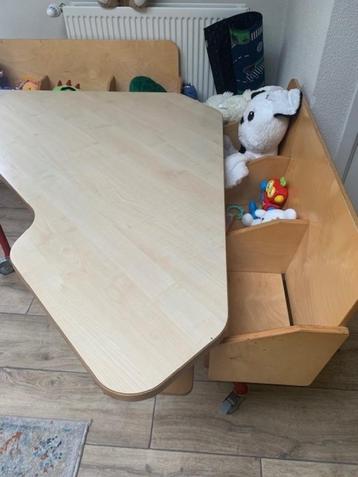 Zithoek voor 6 peuters tbv kinderopvang beschikbaar voor biedingen