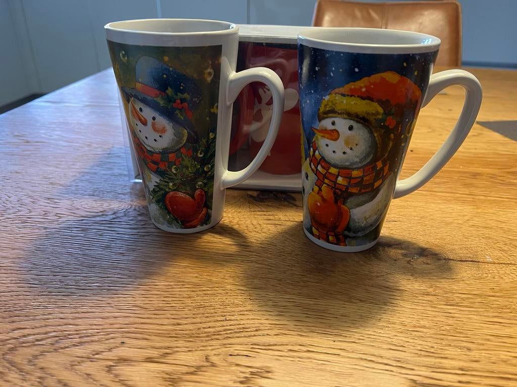 4 grote wintermokken, Huis en Inrichting, Keuken | Servies, Nieuw, Kop(pen) en/of Schotel(s), Overige stijlen, Porselein, Ophalen of Verzenden