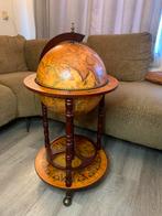 Vintage Globe met Standaard wereldbol dranktafel, Ophalen of Verzenden, Zo goed als nieuw