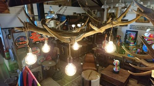 Geweien lamp of lampen mooi voor in een landelijke interieur, Antiek en Kunst, Antiek | Lampen, Ophalen