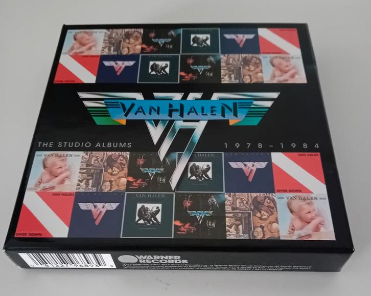 Van Halen ‎– The Studio Albums 1978 - 1984
Box Set Limited, Cd's en Dvd's, Cd's | Hardrock en Metal, Zo goed als nieuw, Ophalen of Verzenden