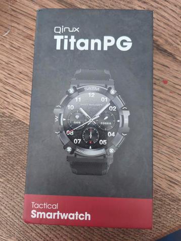 Qinux titanpg smartwatch beschikbaar voor biedingen