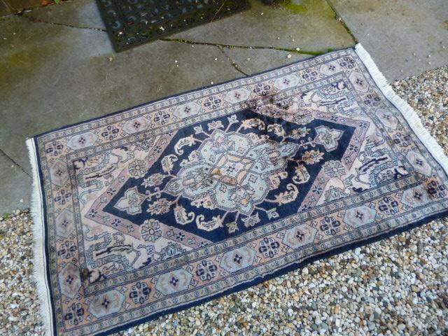 Handgeknoopt Perzisch tapijt 159x 96 cm zijde?, Antiek en Kunst, Antiek | Kleden en Textiel, Ophalen of Verzenden