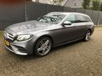 Mercedes-Benz E-Klasse E200 184pk 9G-TRONIC 2017 Grijs, Auto's, Zwart, 4 cilinders, Alcantara, Origineel Nederlands
