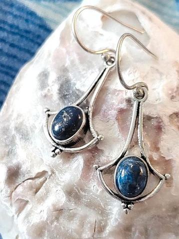 Vintage sterling zilver oorbellen Lapis Lazuli cabochon  beschikbaar voor biedingen