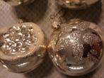 11 oude kerstballen zilver / 1 klokje goud/groen, Diversen, Kerst, Ophalen, Gebruikt