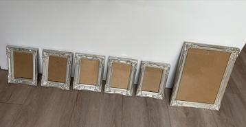 6 fotolijsten 10x15 en 20x30cm zilver kleur. Zgan beschikbaar voor biedingen