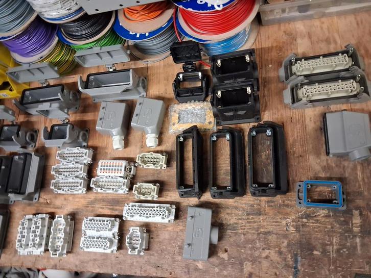 Harting en phoenix multi connectoren., Muziek en Instrumenten, Kabels en Stekkers, Zo goed als nieuw, Apparatuur, Ophalen