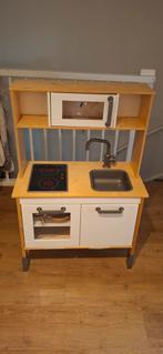 IKEA DUKTIG

keukentje met accessoires, Ophalen, Gebruikt, Hout