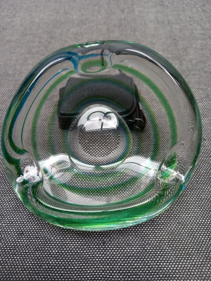 Vintage glazen asbak van Max Verboeket, 50er jaren., Verzamelen, Rookartikelen, Aanstekers en Luciferdoosjes, Zo goed als nieuw