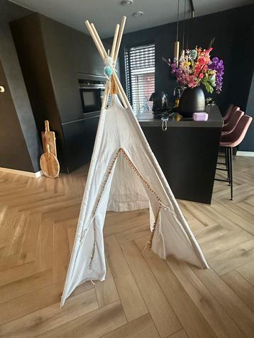 Tipi tent nieuw beige beschikbaar voor biedingen