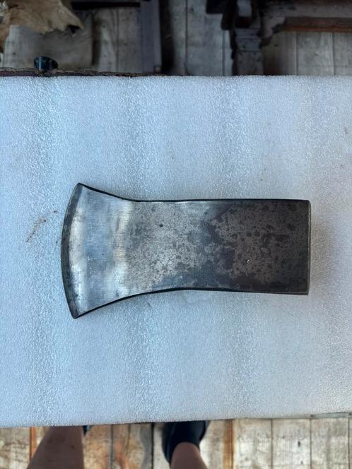 Bijlkop 2kg, Antiek en Kunst, Antiek | Gereedschap en Instrumenten, Ophalen of Verzenden