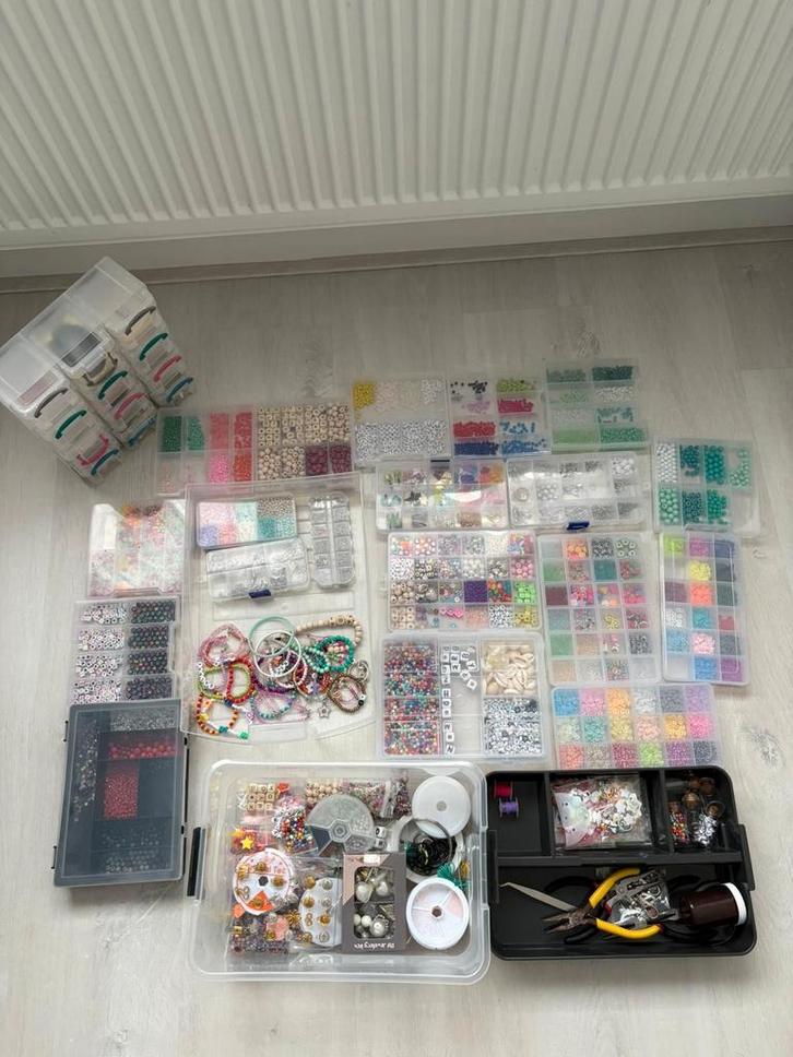 Kralen Collectie + Accessoires, Hobby en Vrije tijd, Kralen en Sieraden maken, Overige typen, Ophalen