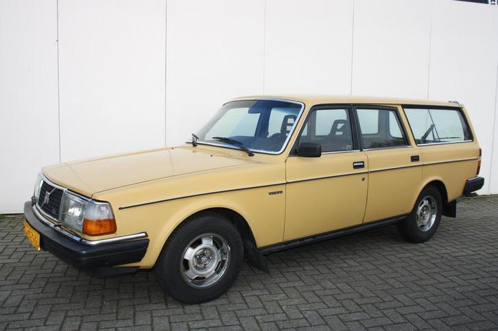 Volvo 245 GL D6 met Overdrive (bj 1981), Auto's, Volvo, Bedrijf, Te koop, Overige modellen, Trekhaak, Diesel, Stationwagon, Handgeschakeld