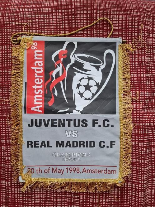 Vaan Champions League-finale Juventus-Real Madrid 1998, Verzamelen, Sportartikelen en Voetbal, Zo goed als nieuw, Vaantje of Sjaal