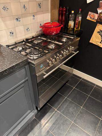 Keuken en apparatuur beschikbaar voor biedingen