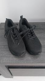 Sneakers met stalen neus, Ophalen of Verzenden, Nieuw