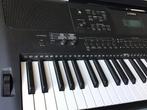 Yamaha PSR-E453 met sustain pedaal (GEEN verkleurde toetsen), Muziek en Instrumenten, Keyboards, Ophalen, 61 toetsen, Yamaha, Zo goed als nieuw
