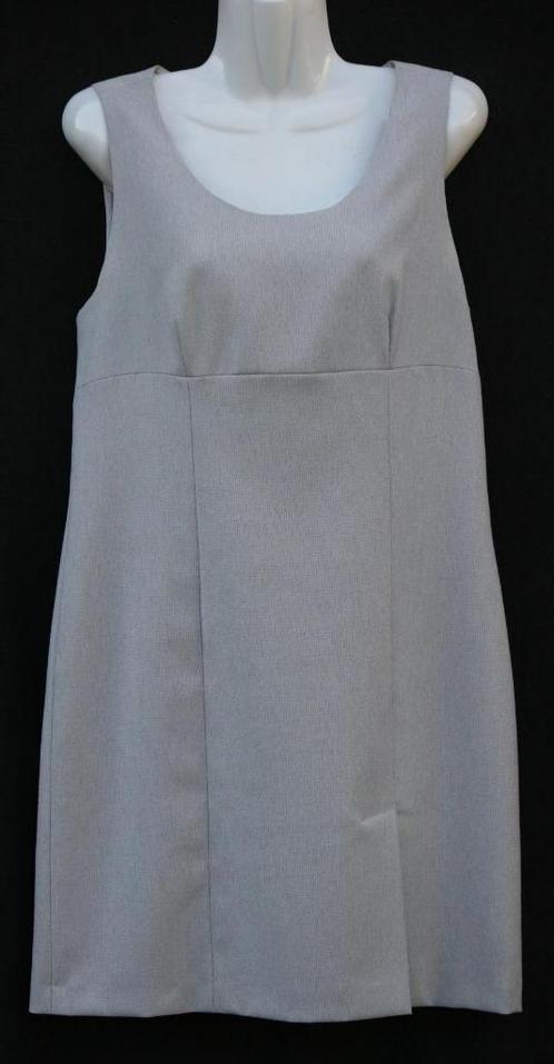 Jurk grijs, Kleding | Dames, Jurken, Zo goed als nieuw, Grijs, Onder de knie, Ophalen of Verzenden