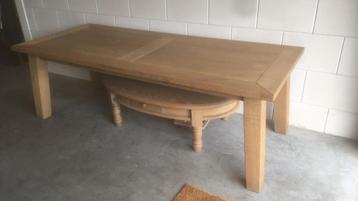 Stevige Eetkamertafel rechthoekig beschikbaar voor biedingen