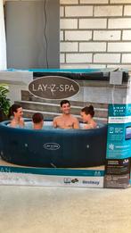 Lay-z spa met nieuwe motor, Tuin en Terras, Bubbelbaden en Hottubs, Ophalen, Gebruikt, Grondzeil, Opblaasbaar
